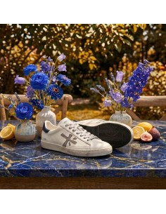 Premiata Steven Print Edition blanco talonera azul y logo gris steven 8479 vista 2