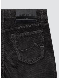 Jacob Cohën vaqueros de pana elástica gris vista frontal 2