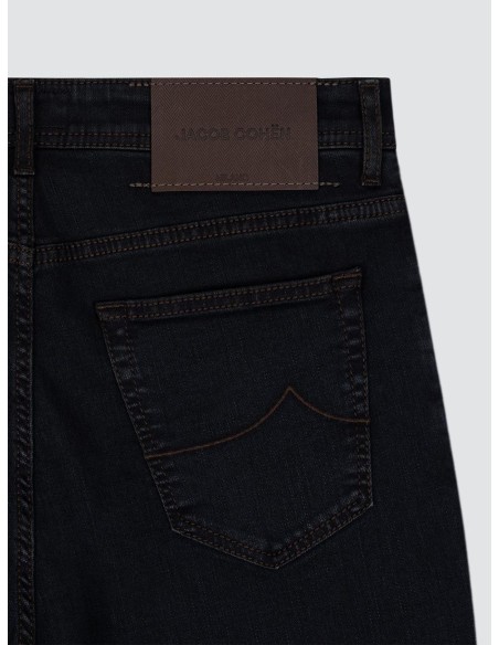 JACOB COHËN Vaquero Bard elástico blue-black | Almirante Seis Madrid