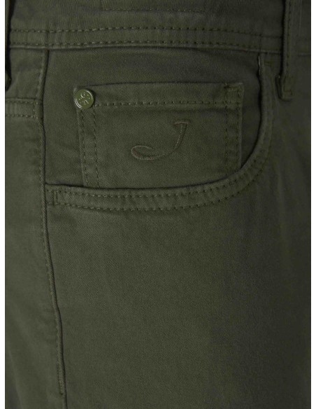 Jacob Cohën vaquero Bard gabardina elástica verde botella vista frontal detalle bordado bolsillo