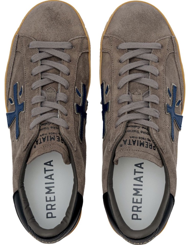 Premiata Steven 8475 piel gris plomo con logo azul y talón negro