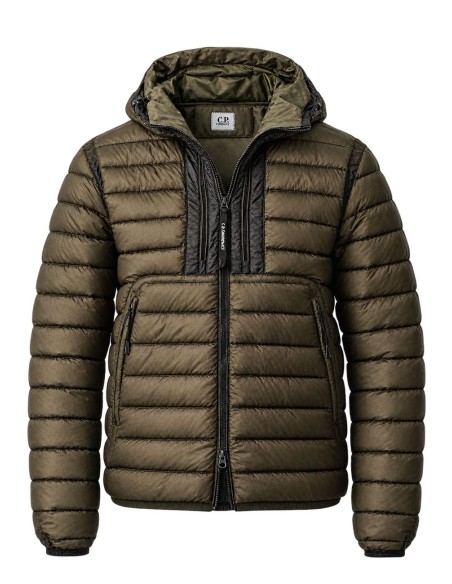 C.P. COMPANY Chaqueta de plumón DD SHELL color verde hiedra en Ego Madrid