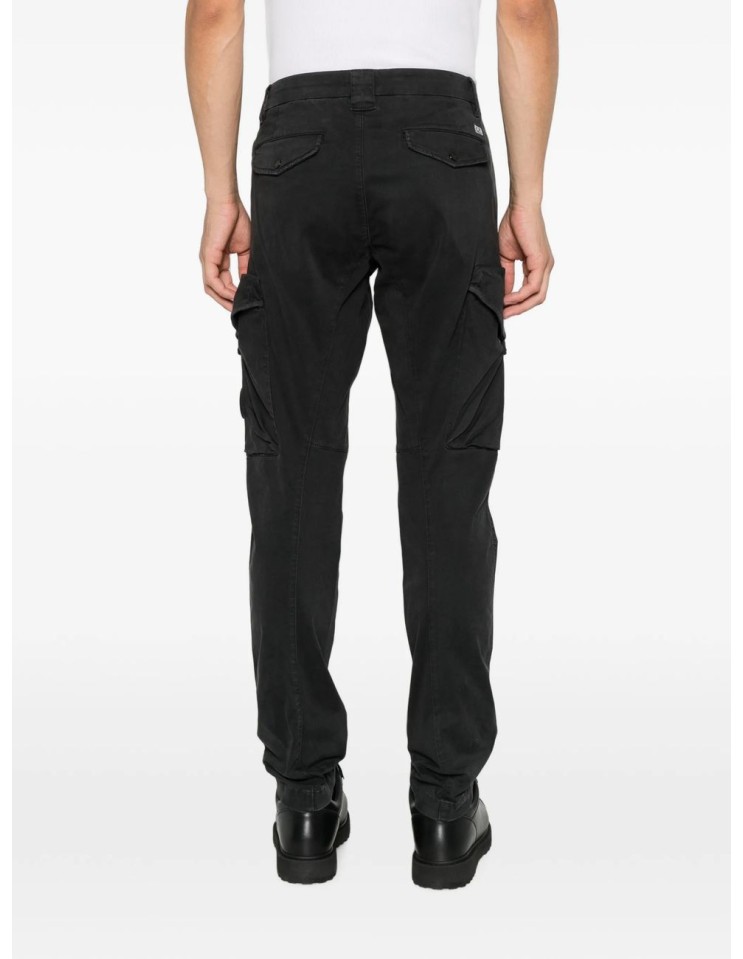 Ego Madrid C.P. Company Pantalones negros cargo ergonómicos de satén elástico con lente