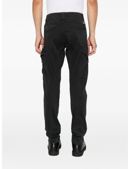 Ego Madrid C.P. Company Pantalones negros cargo ergonómicos de satén elástico con lente