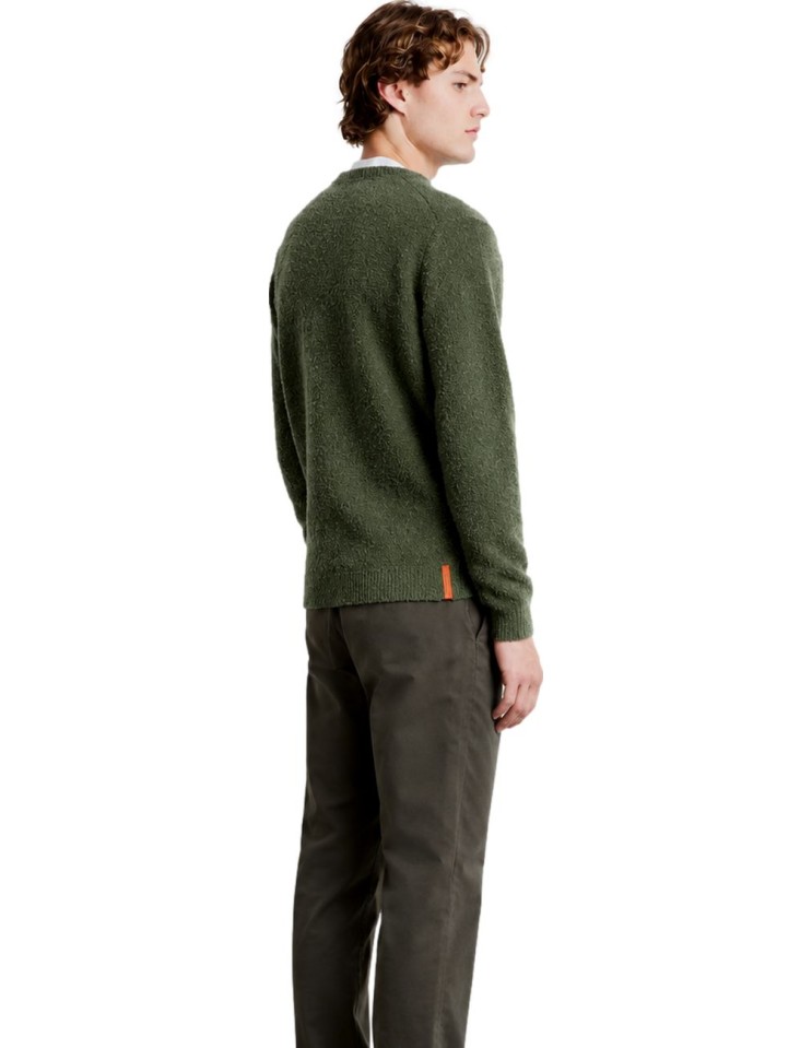 Jersey RRD Bouclé Round Knit verde de cuello redondo vista lateral
