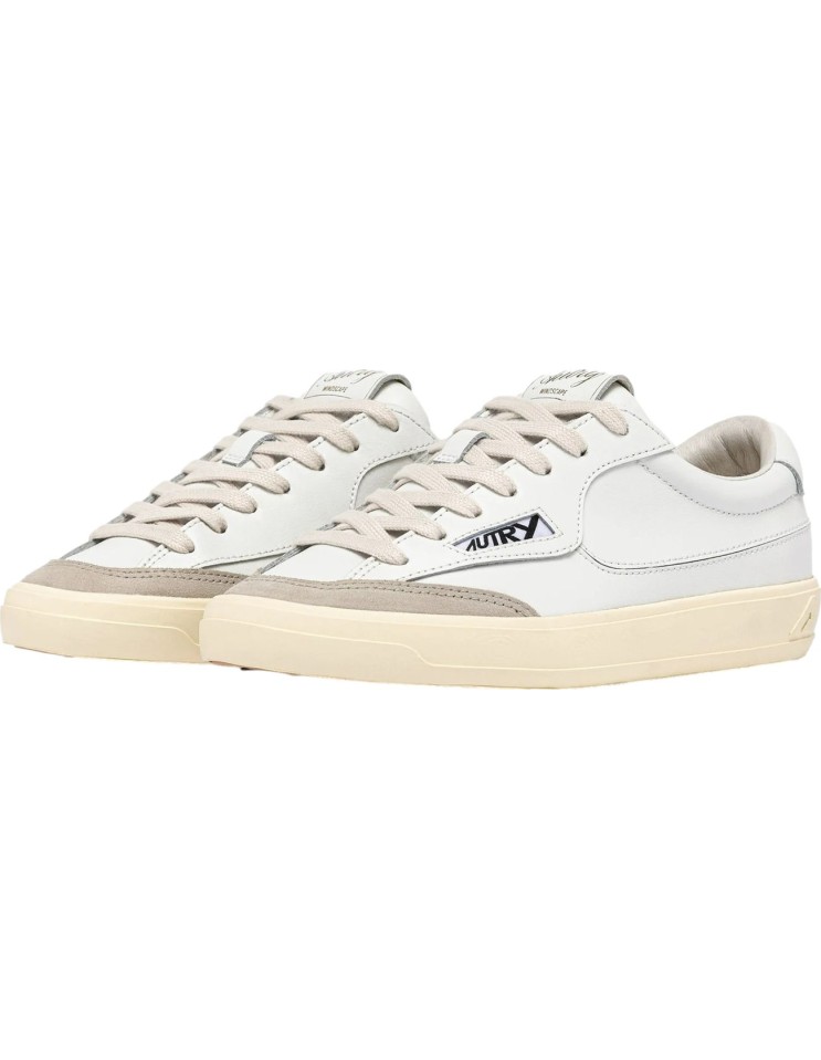 Autry sneakers Windscape blanca parara hombre vista lateral vista lateral dos pies