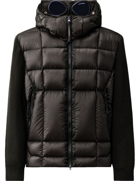 C.P. Company Merino Wool Padded Hybrid Hood Jacket negro con gafas vista frontal