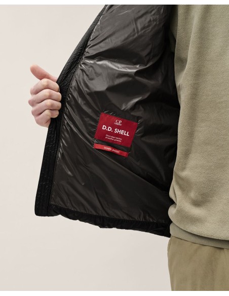 C.P. Company Merino Wool Padded Hybrid Hood Jacket negro con gafas detalle etiqueta dd shell