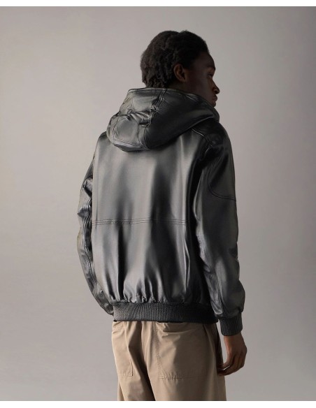 Chaqueta de Cuero Neo Bunny — Moose Knuckles vista espalda puesta en un hombre