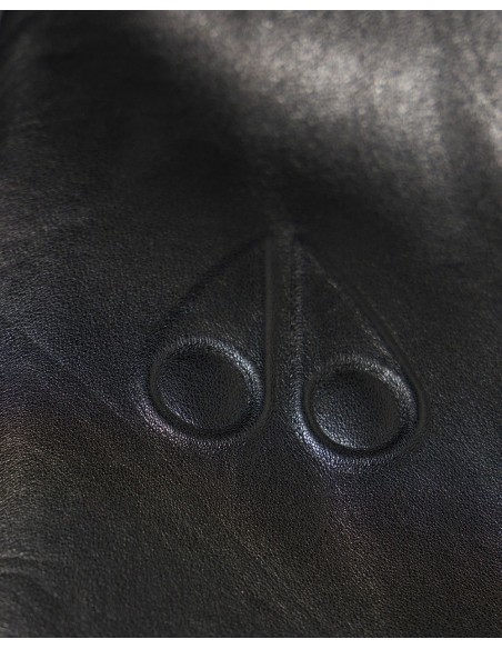 Chaqueta de Cuero Neo Bunny — Moose Knuckles detalle logo
