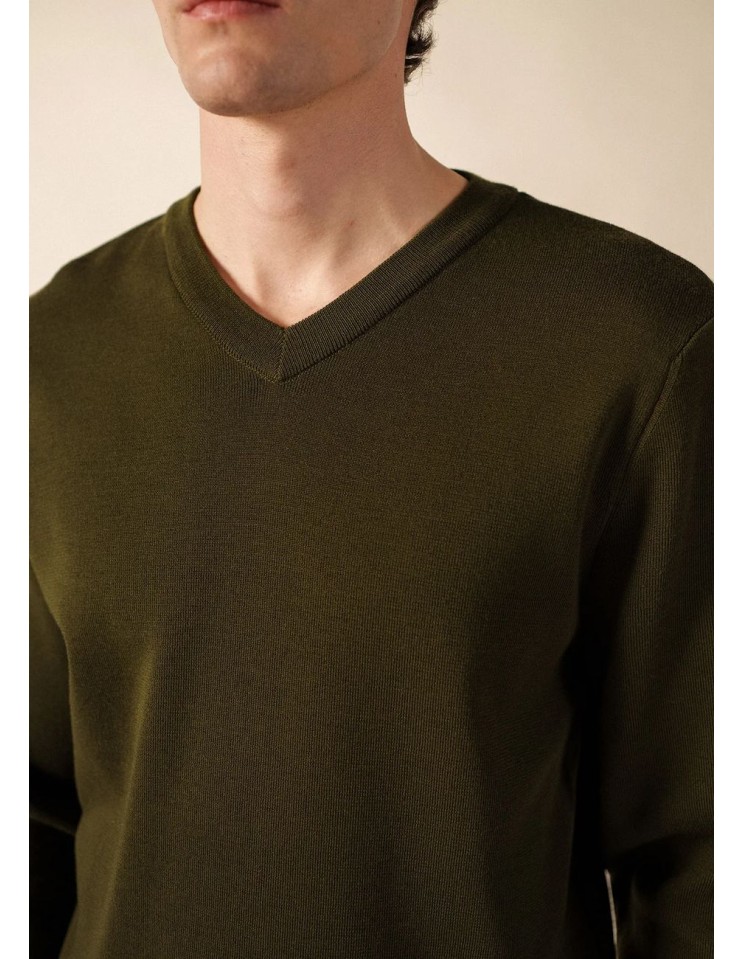 Saint James Jersey de pico color verde land vista frontal detalle punto y pico