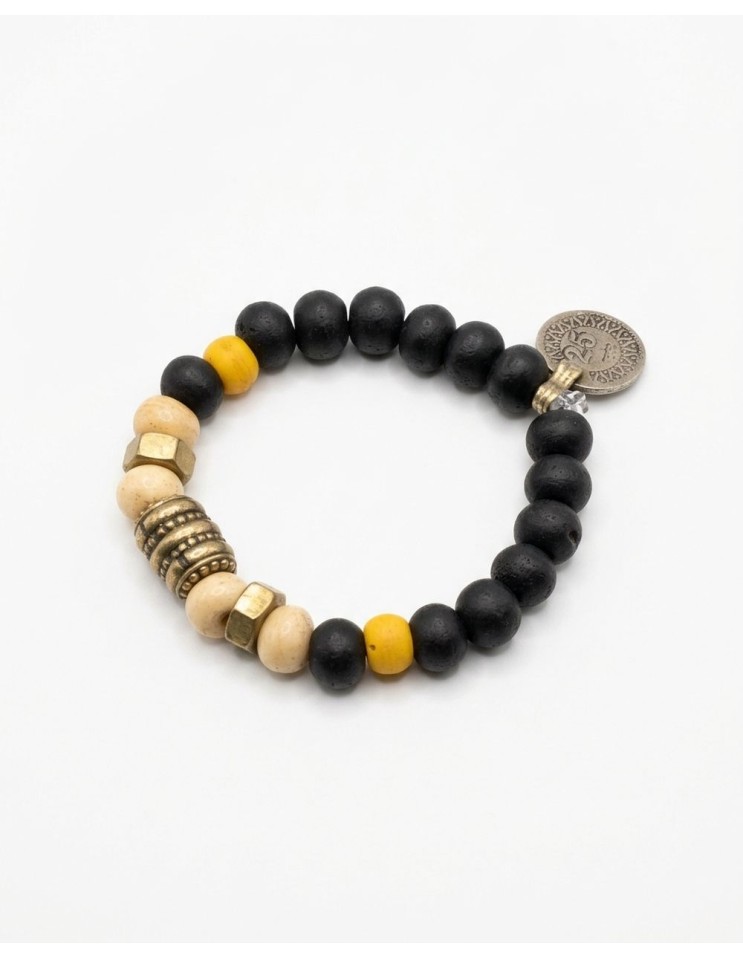 Pulsera artesanal modelo Charm piedas negras