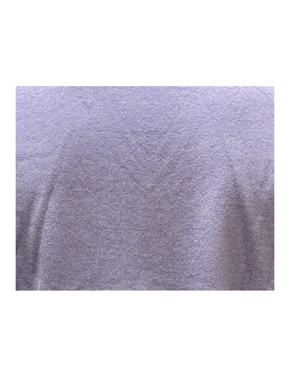 Sueter confeccionado en cashemere de hilo de Escocia, color brillante e intenso.