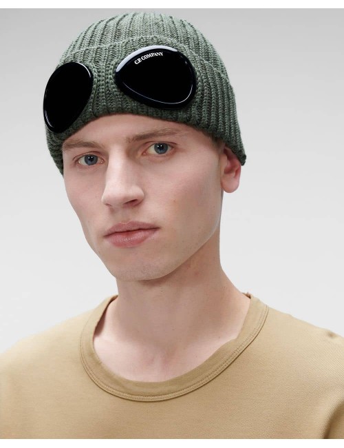 Ego Madrid | Gorro de lana merino suave de CP Company verde