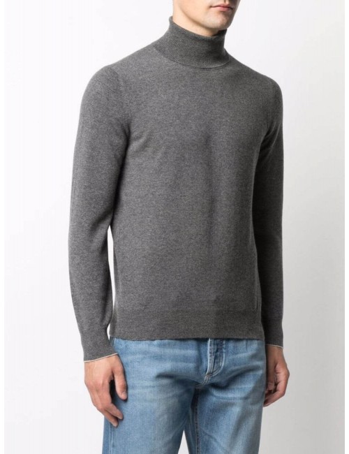 Jersey de cuello cisne en lana merino y cashmere, calidez y suavidad.