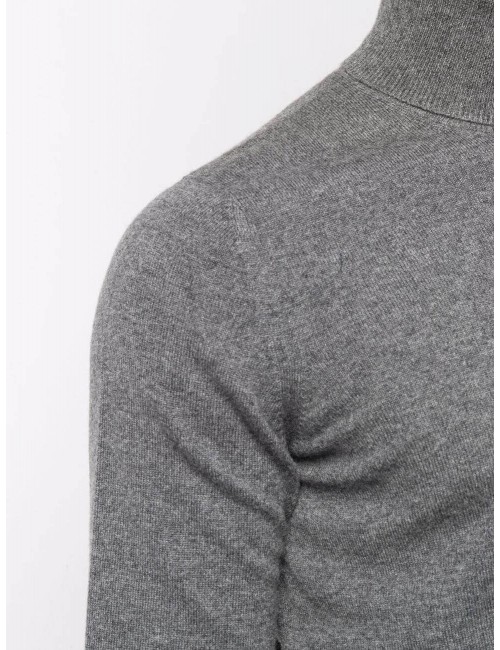 Jersey de cuello cisne en lana merino y cashmere, calidez y suavidad.